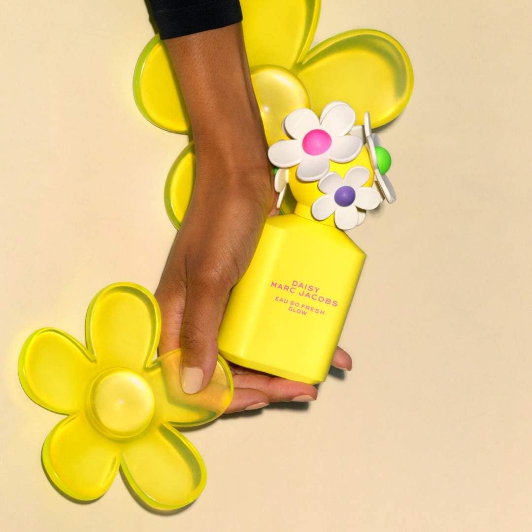 メーカー直売所 Fresh So Eau Daisy Glow Violet Pear, With Toilette De Eau 香水(女性用)